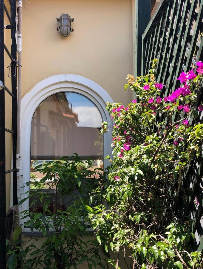 Le Terrazze Di Chiaia Apartment Napoli Bagian luar foto